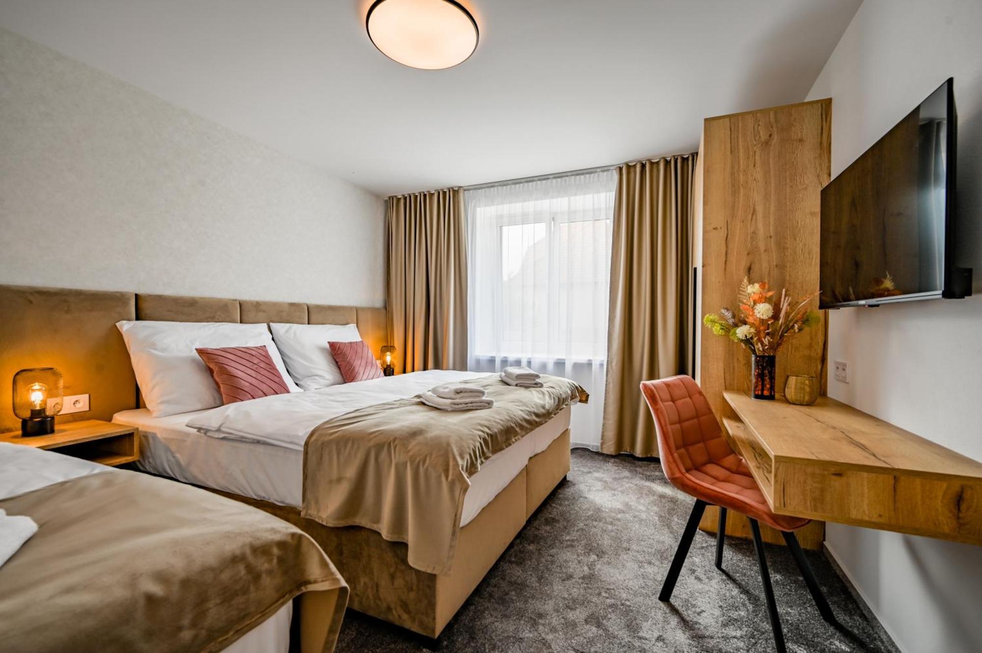 Penzion U Jakuba & Restauracia Bezplatne Parkovanie Martin Room photo